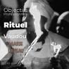Objectifs professionnels - Rituel Vaudou - une prêtresse vaudou allume le flambeau du vodou image noir et blanc