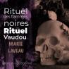 le rituel des flammes noires et un crâne de tête de mort avec des fleurs est un rituel vaudou de Marie Laveau